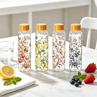 Fruitprint glazen waterfles met bamboe deksel, helder borosilicaatglas, groothandel