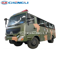 Autobus de transport de personnel minier tout-terrain diesel Dongfeng 6X6 de 12 tonnes, 24-31 places