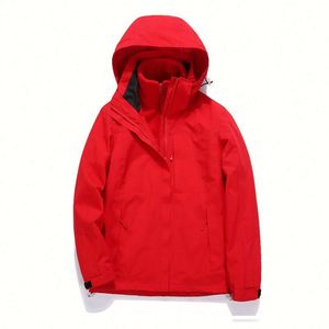 Chaqueta Cortavientos de Nailon de Diseño Moderno con Bordado de Lana, Hecha a Medida, de Alta Calidad, con Cierre de Cremallera y Detalles en Cuero Suave - Product Image 3