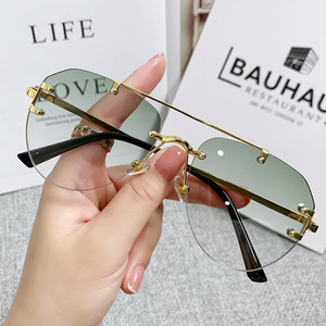 0801 Vintage Randlose Piloten-Sonnenbrille aus Legierung, Verlaufsglas, Damen-Sonnenbrille, Metall, Oval, Schwarz-Braun - Product Image 3