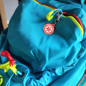 Porte-clés personnalisé d'<span class=keywords><strong>alerte</strong></span> médicale-Conception ronde en alliage de zinc <span class=keywords><strong>rouge</strong></span> froid, parfait pour la décoration de clés de voiture et les cadeaux souvenirs - Product Image 5