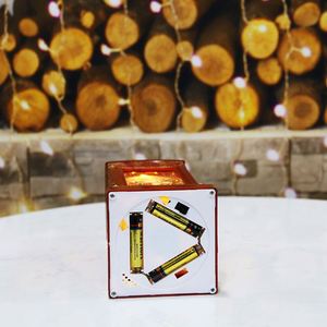 Nouveaux produits : Décoration de cabine téléphonique londonienne rouge personnalisée avec LED blanc chaud, en vente pour la décoration de la maison et les fêtes - Product Image 6