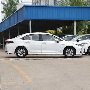 Accettiamo Ordini Personalizzati: Toyota Corolla 2023 Modello 1.8L 98CV L4 Edizione Ibrida Benzina-Elettrica con Batteria da 41.93kWh, Berlina Compatta Media - Product Image 4