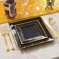Ensemble de 25 assiettes en plastique jetables élégantes noires carrées avec bord doré sans BPA - 25 assiettes à dîner, 25 assiettes à dessert