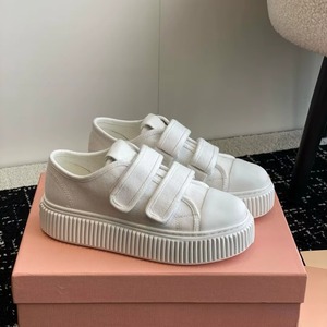 Baskets en toile épaisses à plateforme pour femmes, à lacets, blanches, décontractées, pour la marche, avec logo personnalisé, respirantes, pour usage quotidien, vente en gros - Product Image 1