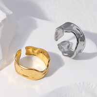 Nouveaux produits 2023 personnalisé nouveau simple feuille c forme bijoux en acier inoxydable plaqué or bagues pour les femmes