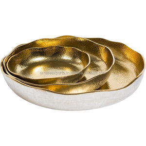 Ensemble de trois plateaux de service en métal or et nickel ornés de style moderne uniques pour exposer les fruits secs - Product Image 4