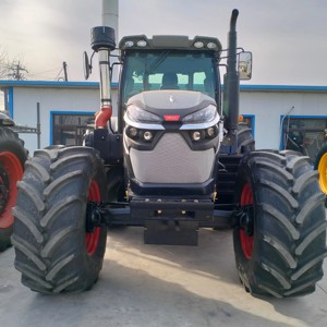 Proveedor Chino de Tractor Agrícola 4x4 de 210hp con Motor Yunnei, Caja de Cambios y Transmisión por Engranajes para Uso en Granjas y Huertos - Product Image 5