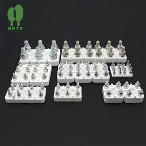 كتلة طرفية لمحرك السيراميك المزجج من الستيتيت العازل بدرجة حرارة عالية مخصصة ، كتلة طرفية لمحرك بورسلين كهربائي - Product Image 5