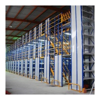 Système de rayonnage à palettes robuste pour mezzanine avec escalier, étagères en acier empilables