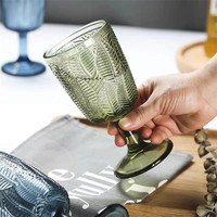 Offre Spéciale Vintage Verrerie Gobelet Bar Accessoires En Relief Feuille Conception Verre À Vin Verre Coloré pour Fête De Mariage De Luxe 300ML