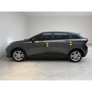 Offre Spéciale Voiture d'Occasion 2022 MG 4 Berline Électrique 5 Portes 5 Places Conduite à Gauche Intérieur Cuir Foncé Automatique - Product Image 3