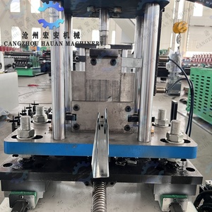 Máquina perfiladora de quillas ligeras Hauan (núcleo de engranajes, motor PLC, rodamientos) 37KW 380V con 3 años de garantía para la producción de quillas metálicas - Product Image 5