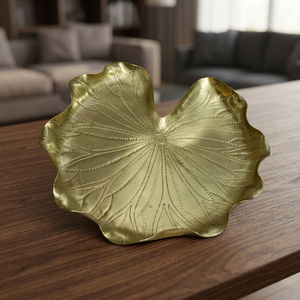 Plato Decorativo de Metal con Forma de Hoja, Hecho a Mano, con Patrón de Planta Grabado, Estilo Tradicional Chino - Product Image 4