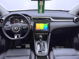 MG ZS SUV automatique édition sport, moteur turbo innovant à faible consommation, conduite à gauche, transmission intégrale, sièges en cuir, régulateur de vitesse adaptatif, voitures d'occasion élégantes - Product Image 4