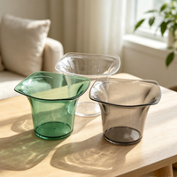 Pot de fleurs décoratif vert transparent de haute qualité en gros, jardinière de bureau peu encombrante pour l'intérieur de bureaux modernes