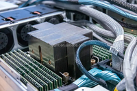 خدمة حامل 2U جديدة من Dell PowerEdge R760xa مع إنتل زيون ذهبي عالي الأداء SSD متوفر في المخزن!