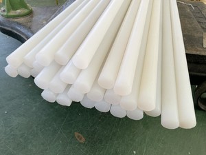 แท่ง PTFE ที่ทนทานสำหรับทนความร้อนและการกัดกร่อนที่เหนือกว่าออกแบบมาสำหรับอุตสาหกรรมและแท่งพลาสติกสำหรับอุปกรณ์อาหาร - Product Image 5