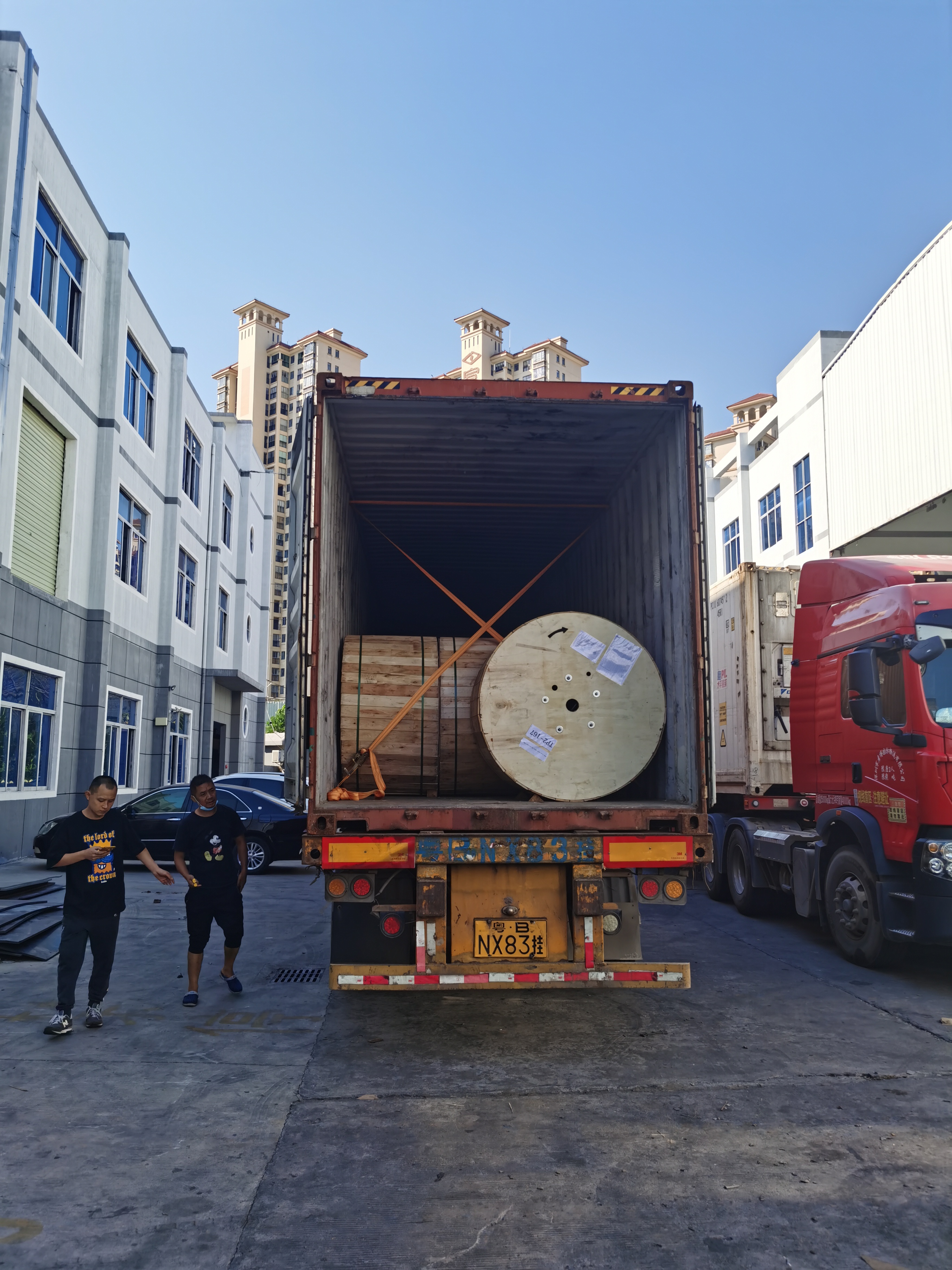 KEXINT GJFJHV Fiber Optic Cable FTTH Singlemode / Multimode Indoor Branch Cable