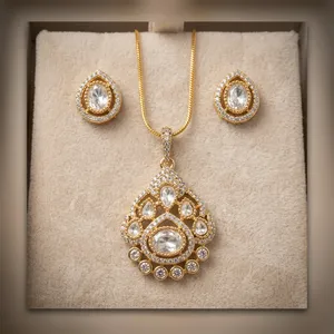 Pendentif traditionnel indien Polki finition or, vente en gros, bijoux ethniques de luxe pour mariée, accessoires de mariage pour femmes - Product Image 4