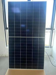 แผงโซลาร์เซลล์รับประกันประสิทธิภาพสูงสุด 585W 580W 575W 570W แผ่นหลังสีขาว ระดับ Tier 1 โมดูล Trina Solar พร้อมส่ง - Product Image 2