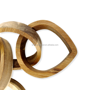 Cadena de madera de <span class=keywords><strong>pino</strong></span> personalizada de 6 eslabones, diseño Art <span class=keywords><strong>Deco</strong></span> para decoración del hogar, mesa de centro, objeto de aniversario - Product Image 3