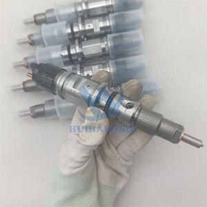 Injecteur de carburant diesel 6755-11-3100 0445120177 0445120369 0445120123 0460424255 5254261 pour excavatrices Pc200-10 Pc210-10 Pc240-11 - Product Image 6