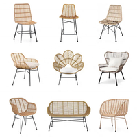 Chaise de salle à manger empilable en osier de style bohème moderne pour l'extérieur - Durable et imperméable pour les hôtels et les jardins