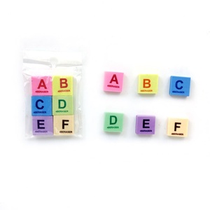 Juego de 6 Borradores de Goma con Diseño de Oficina, Papelería Creativa con Letras Inglesas A-F, Útiles Escolares - Product Image 2