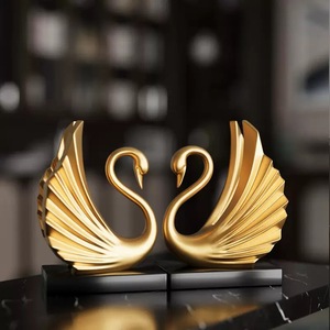 Scultura Creativa <span class=keywords><strong>di</strong></span> Coppia <span class=keywords><strong>di</strong></span> Cigni in Resina, Ornamento da Scrivania Personalizzato, Decorazione per Casa, Ufficio, Soggiorno, Regalo Direttamente dalla Fabbrica - Product Image 1