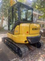 Mini-excavatrice sur pneus d'occasion Kobelco SK55-6 de 5,5t, poids opérationnel, moteur EC, modèle 2020, capacité de la benne de 0,3m, pompe moteur 40kw, Japon