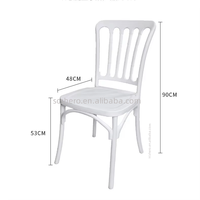 Chaise de mariage en plastique blanc, design moderne, élégante et durable, nouvelle arrivée pour les hôtels, la restauration, les mariages, les fêtes et l'utilisation en extérieur
