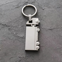 Porte-clés miniatures en alliage métallique en forme de camion long avec logo personnalisé pour les cadeaux d'entreprise, porte-clés personnalisé pour souvenir