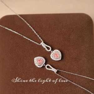 Collar con Colgante de Corazón de Diamantes en Oro de 18K Xinfly, Joyería de Diamantes en Oro Puro de 18k - Product Image 4