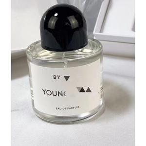 น้ำหอมคุณภาพสูงสำหรับผู้หญิง กลิ่นกุหลาบ ขนาด 35 มล. ขวดสเปรย์ขนาดเล็ก ผลิตภัณฑ์จากผู้ผลิตโดยตรง น้ำหอมแท้ - Product Image 2