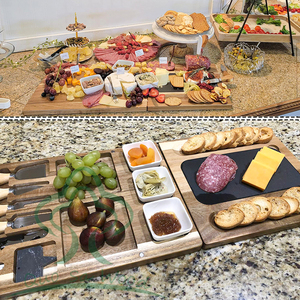 Grand plateau de service en arbre d'acacia <span class=keywords><strong>et</strong></span> <span class=keywords><strong>ardoise</strong></span> pour charcuterie <span class=keywords><strong>et</strong></span> fromages, avec plateau de charcuterie <span class=keywords><strong>magnétique</strong></span> en <span class=keywords><strong>ardoise</strong></span> <span class=keywords><strong>et</strong></span> ensemble de couteaux, vente en gros - Product Image 5
