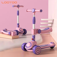 Trottinette Enfant Pliable Moderne à 3 Roues en Acier Allié avec Siège Réglable en Hauteur et Poignée de Poussée, Idéale pour Utilisation Extérieure Toutes Saisons