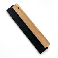 Racloir à joint en caoutchouc noir de 20 cm-30 cm-40 cm avec manche en bois de pin et de bouleau, truelle à plâtre
