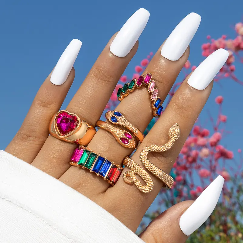 5 pcs/set Party Gift Jewelry Punk Cool Hip hop Gold Snake Diamond Heart Finger Rings Set for Women