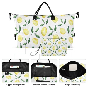 Sac de sport de grande capacité de qualité supérieure avec motif citron et logo personnalisé, ensemble avec trousse de toilette - Product Image 2
