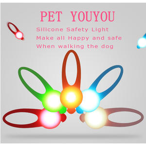 犬用 夜間ペットセーフティライト - クイックリリース パーソナライズ プラスチックデザイン 防水＆エコフレンドリー - Product Image 4