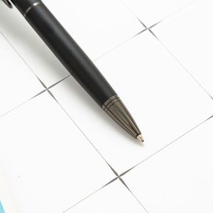 Stylo bille en métal noir personnalisé de luxe avec logo, largeur d'écriture de 1,0 mm - Product Image 3