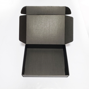 Custom Logo Zwarte Verpakking Geschenkdozen Luxe Grote Kleine Karton Vouwen Verzending Papier Black Box Pakket