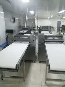 Laminoir <span class=keywords><strong>à</strong></span> <span class=keywords><strong>pâte</strong></span> automatique <span class=keywords><strong>professionnel</strong></span> pour boulangerie, pour la fabrication de croissants, de <span class=keywords><strong>pâte</strong></span> danoise et de <span class=keywords><strong>pâte</strong></span> feuilletée, avec système de rouleaux de précision - Product Image 5
