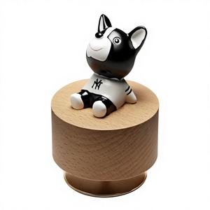 Sıcak Satış Sevimli Karikatür Hayvan Figürlü El Yapımı Döner Müzik Kutusu Ahşap Mekanizmalı Sekiz Nota Sesli Gökyüzü Temalı Yaratıcı Hediye 30'lu Yıllardan Esinlenilmiş Ses - Product Image 4