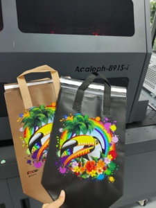 Stampante Digitale UV a Passaggio Singolo per Borse Non Tessute, Macchina per Stampa Diretta CMYKW a 5 Colori per Borse Ecologiche - Product Image 5