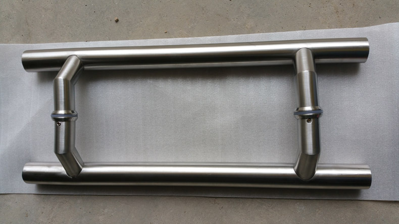 Fabricants Double Entrée Pour Beau Pousser 304 Avant En Acier inoxydable Poignées De Tube de Bonne Qualité Poignée En Verre Trempé