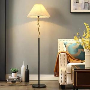 Lámpara de Pie Escandinava con Pantalla Blanca de Metal, LED, Altura Ajustable, para Dormitorio o Sala de Estar - Product Image 5