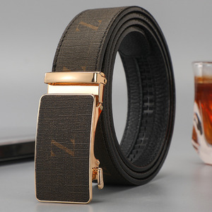 Mode hommes boucle automatique <span class=keywords><strong>ceinture</strong></span> alliage lettre <span class=keywords><strong>B</strong></span> ceintures en cuir fendu pour hommes cliquet mâle usine Logo personnalisé - Product Image 3