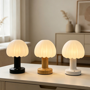 Veilleuse LED en cristal - Utilisation domestique, blanc chaud moyen (2700K blanc chaud doux), bouton manuel, rechargeable par USB, design moderne, Ra90 CRI - Product Image 2